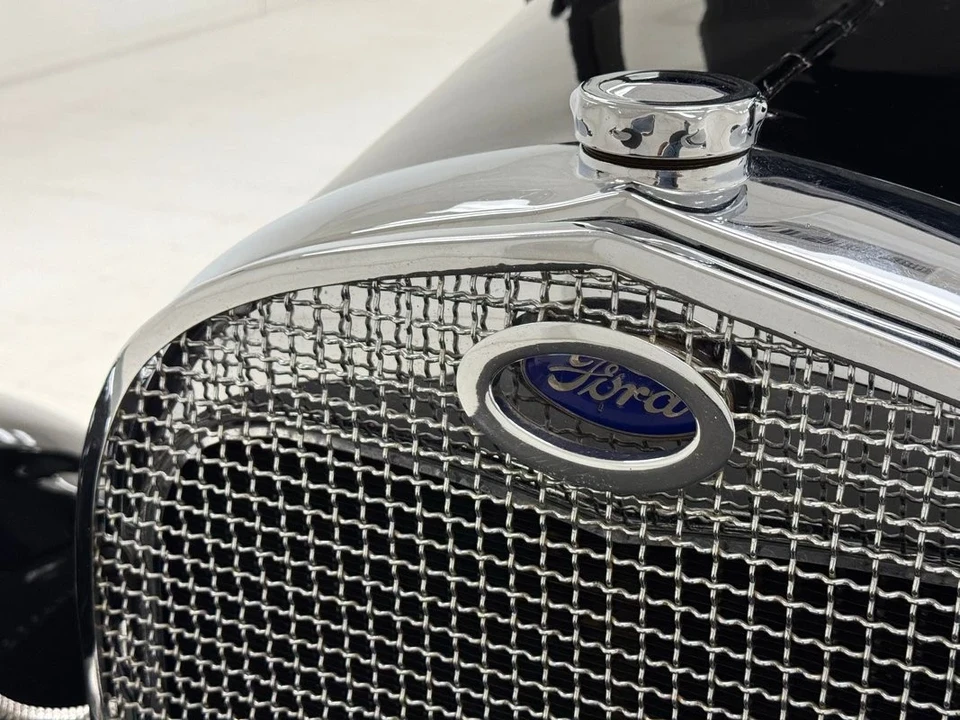 1929 Ford Model A Pickup & Model AA - Image 9 of 12
