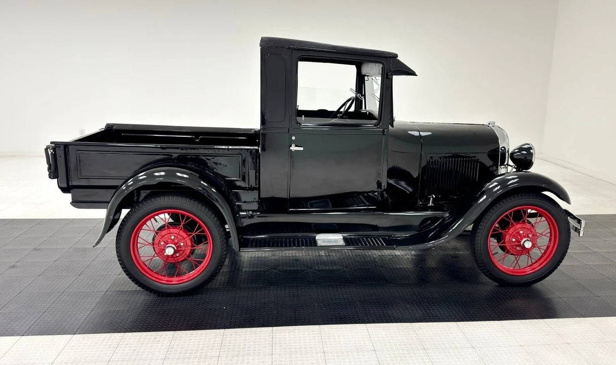 1929 Ford Model A Pickup & Model AA - Image 6 of 12