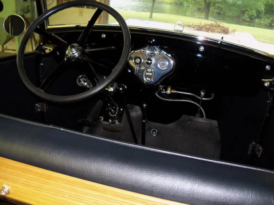 1929 Ford Model A Pickup & Model AA - Image 5 of 8