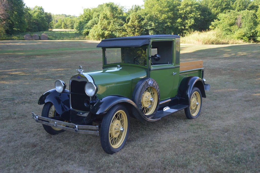 1929 Ford Model A Pickup & Model AA - Image 2 of 31