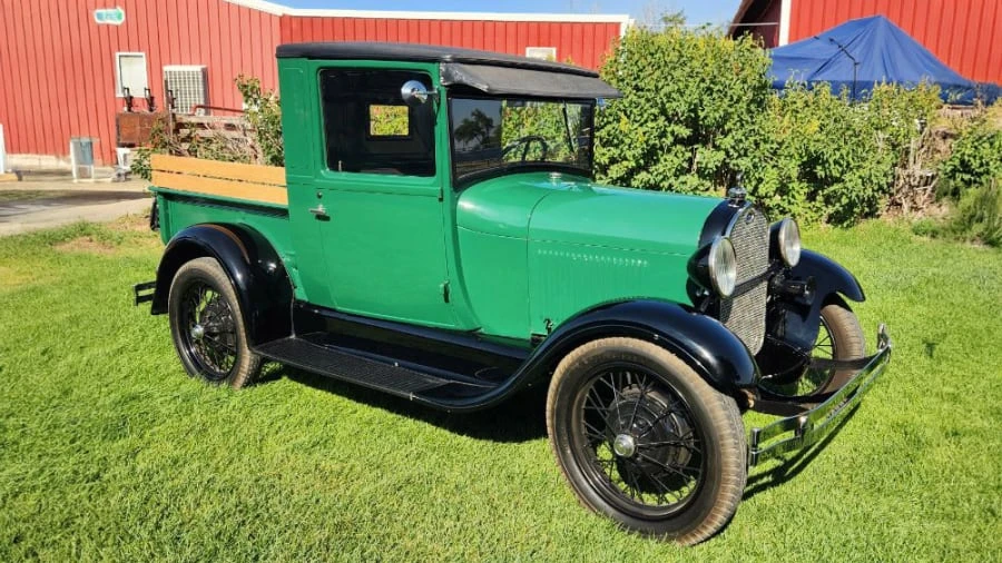 1929 Ford Model A Pickup & Model AA - Image 3 of 17
