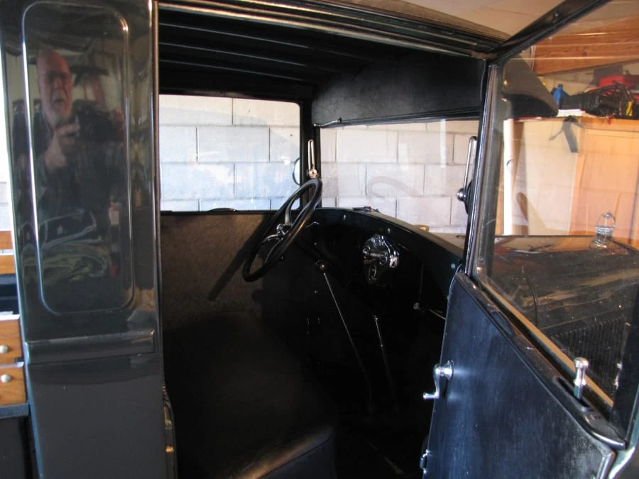1929 Ford Model A Pickup & Model AA - Image 4 of 12