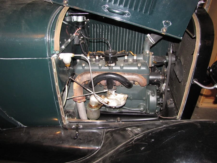 1929 Ford Model A Pickup & Model AA - Image 9 of 12