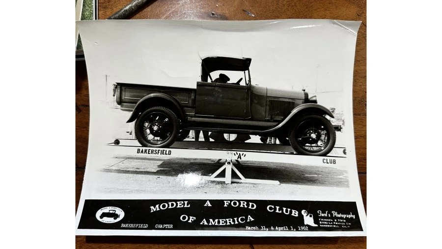 1929 Ford Model A Pickup & Model AA - Image 4 of 8