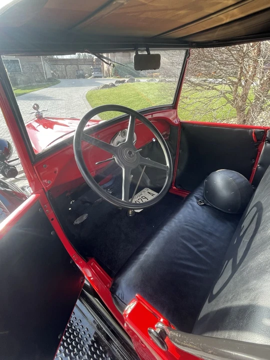 1929 Ford Model A Pickup & Model AA - Image 7 of 8