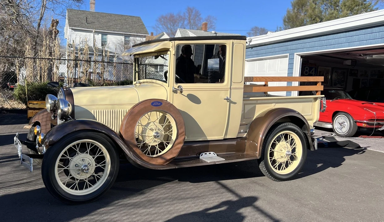 1929 Ford Model A Pickup & Model AA - Image 14 of 31