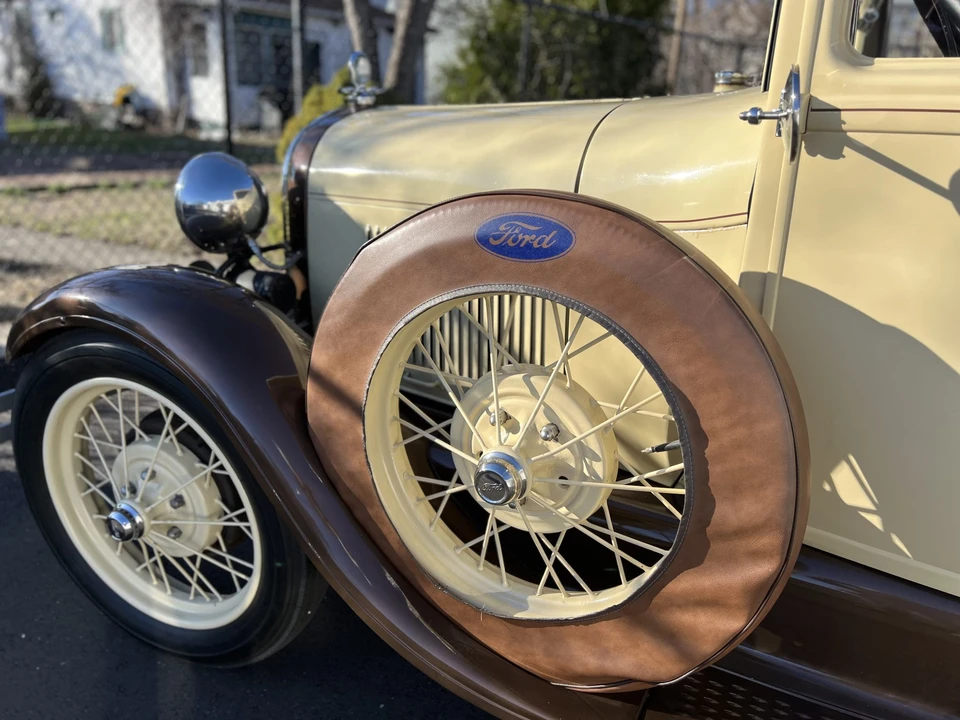 1929 Ford Model A Pickup & Model AA - Image 25 of 31
