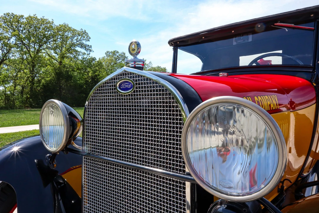 1929 Ford Model A Pickup & Model AA - Image 16 of 31