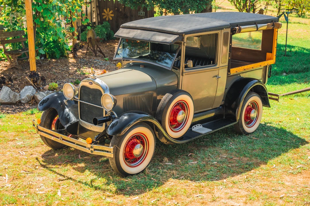1929 Ford Model A Pickup & Model AA - Image 4 of 31