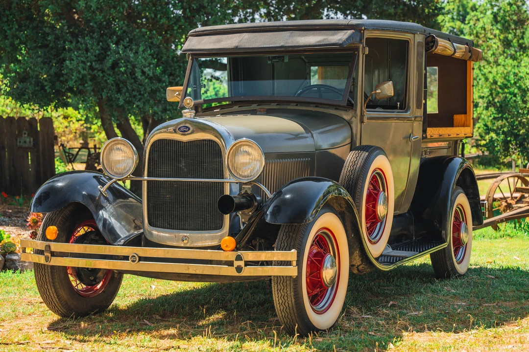 1929 Ford Model A Pickup & Model AA - Image 2 of 31