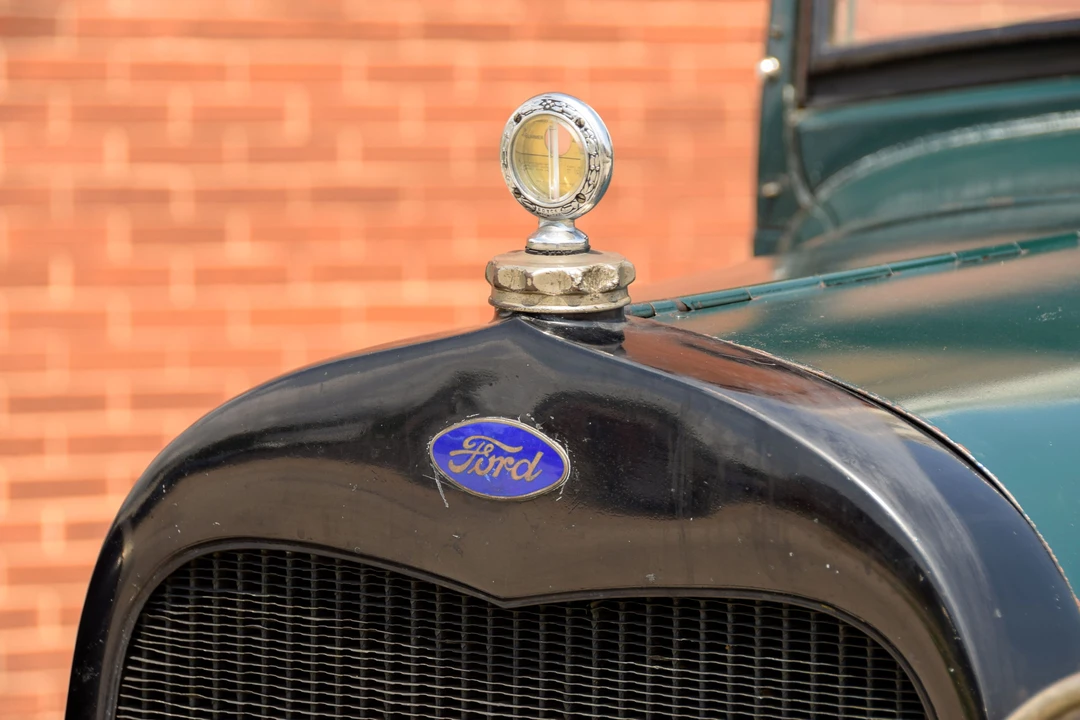 1929 Ford Model A Pickup & Model AA - Image 3 of 16