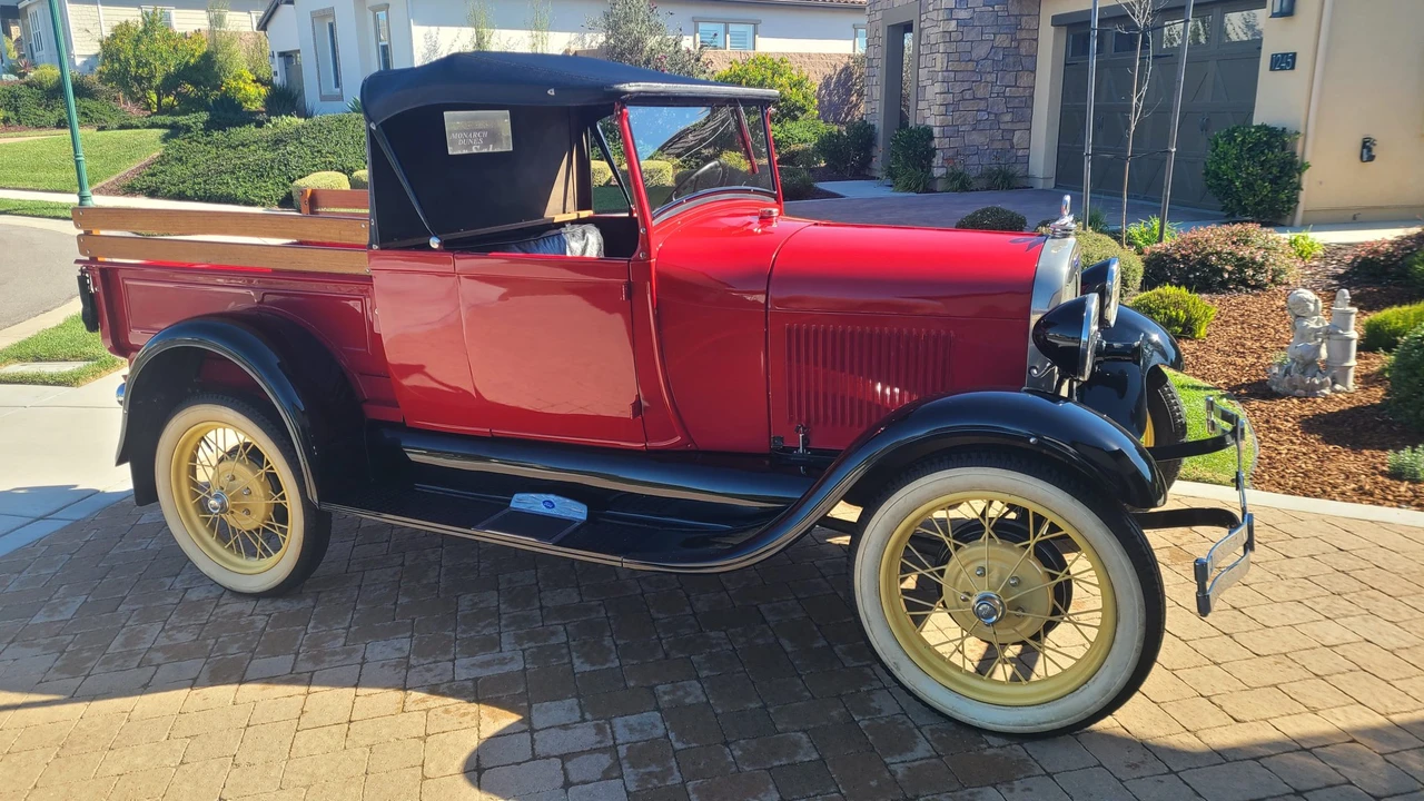 1929 Ford Model A Pickup & Model AA - Image 4 of 31