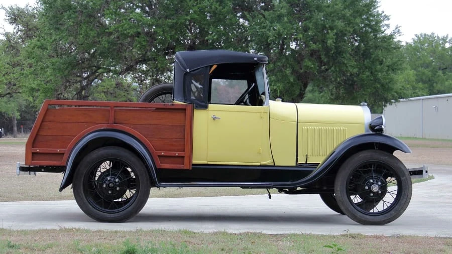 1929 Ford Model A Pickup & Model AA - Image 2 of 18