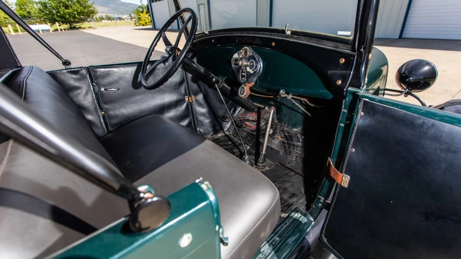 1929 Ford Model A Pickup & Model AA - Image 5 of 15