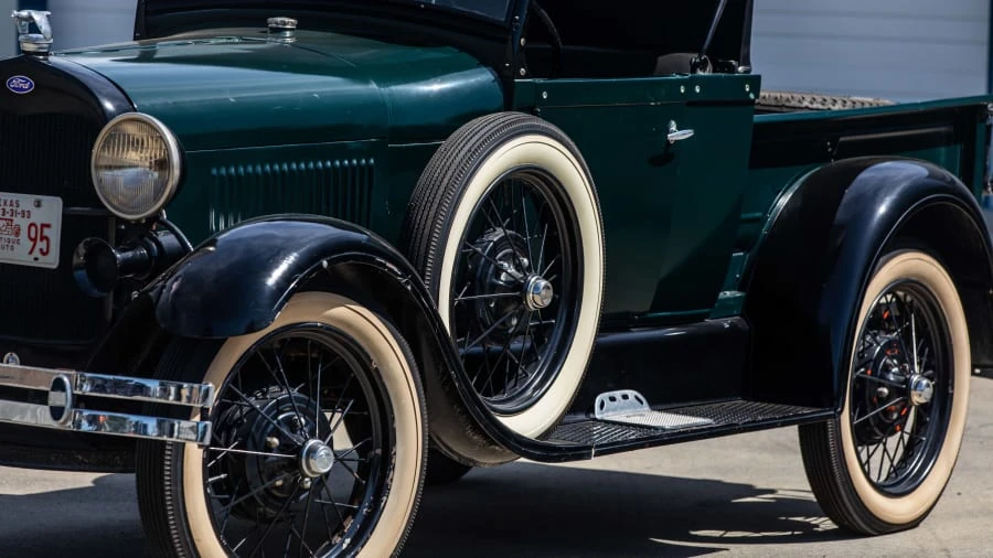 1929 Ford Model A Pickup & Model AA - Image 10 of 15