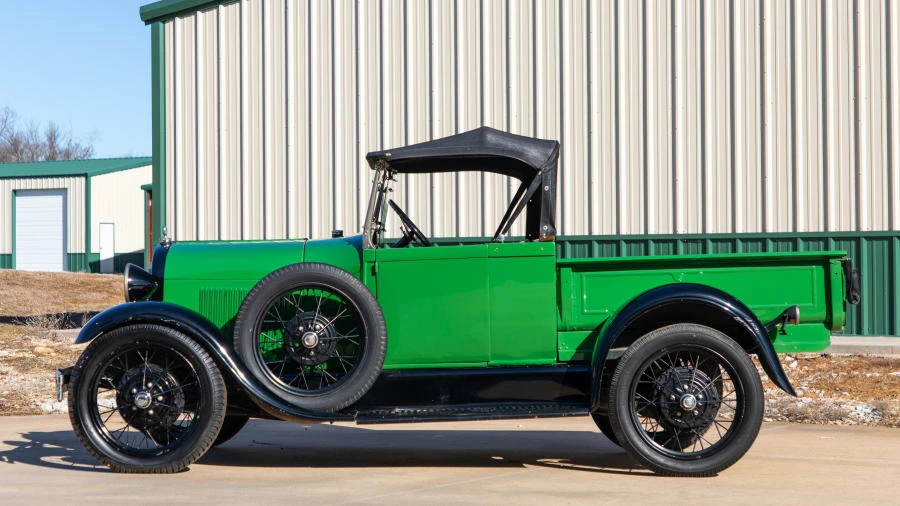 1929 Ford Model A Pickup & Model AA - Image 2 of 11
