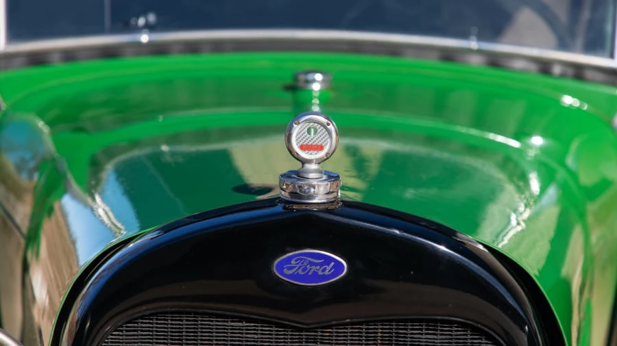 1929 Ford Model A Pickup & Model AA - Image 9 of 11
