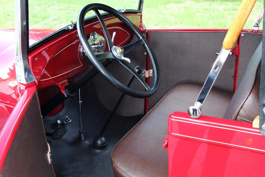 1929 Ford Model A Pickup & Model AA - Image 4 of 11