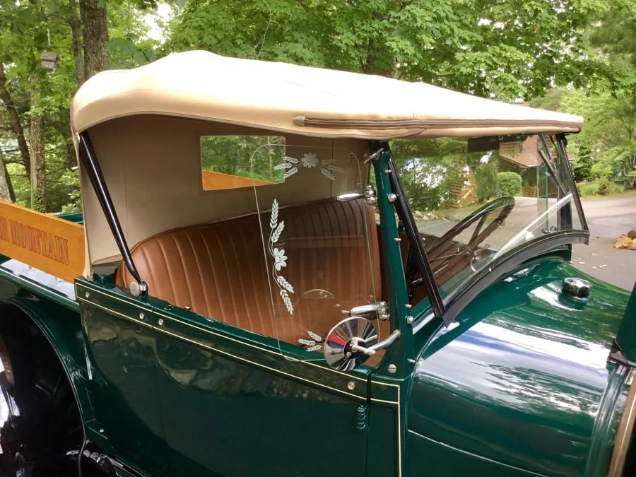 1929 Ford Model A Pickup & Model AA - Image 3 of 5