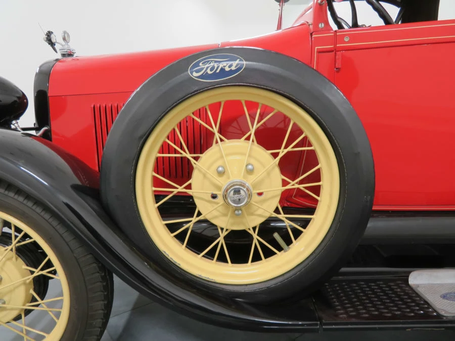 1929 Ford Model A Pickup & Model AA - Image 8 of 11