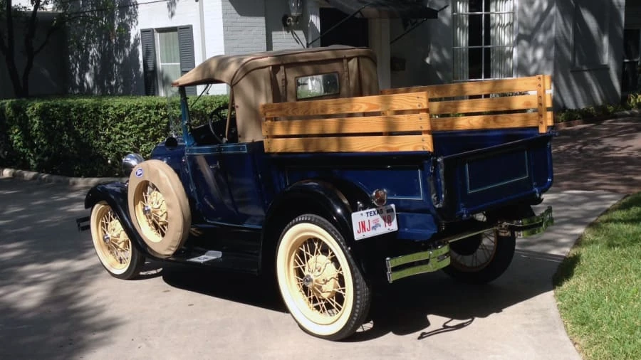 1929 Ford Model A Pickup & Model AA - Image 3 of 10
