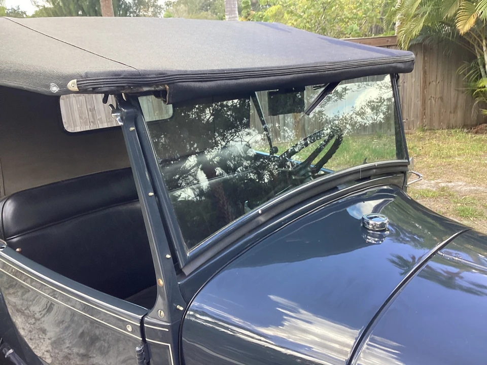1929 Ford Model A Pickup & Model AA - Image 27 of 31