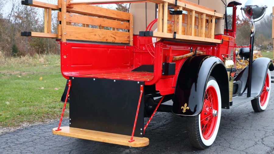 1929 Ford Model A Pickup & Model AA - Image 14 of 20
