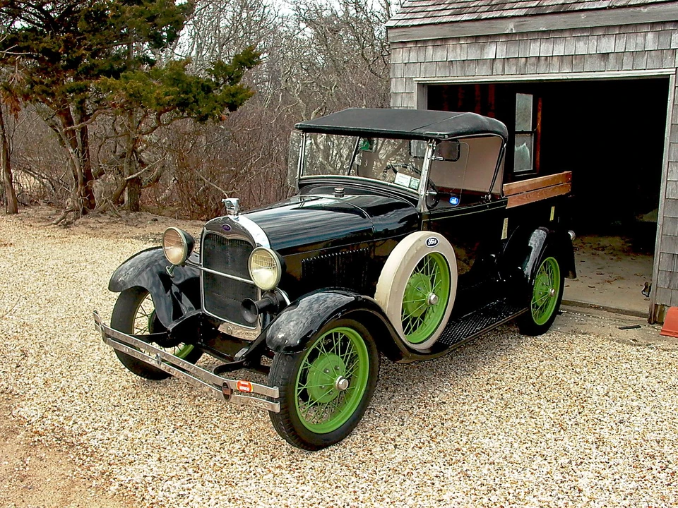 1929 Ford Model A Pickup & Model AA - Image 5 of 5