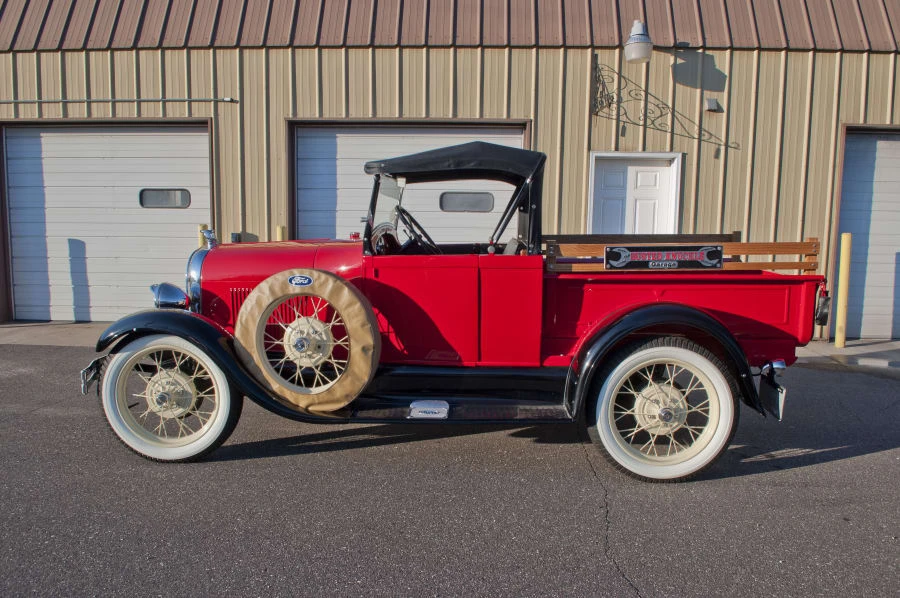 1929 Ford Model A Pickup & Model AA - Image 2 of 8