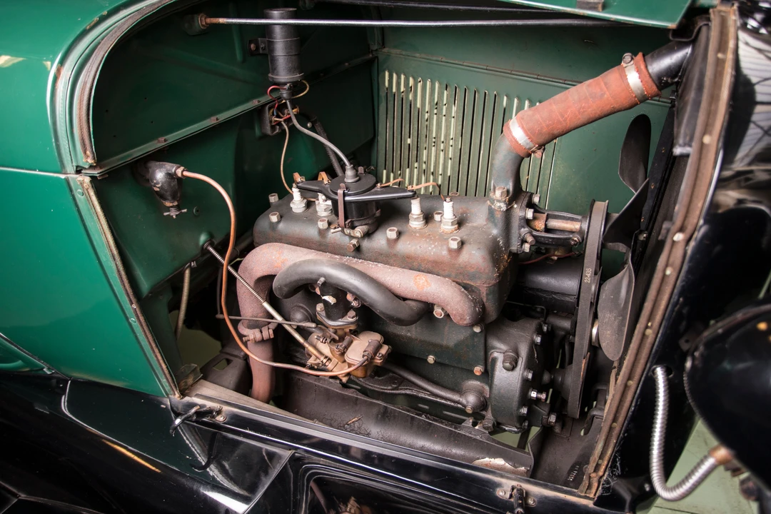 1929 Ford Model A Pickup & Model AA - Image 2 of 3