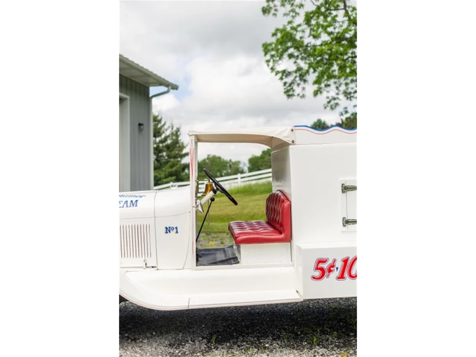 1929 Ford Model A Pickup & Model AA - Image 15 of 18