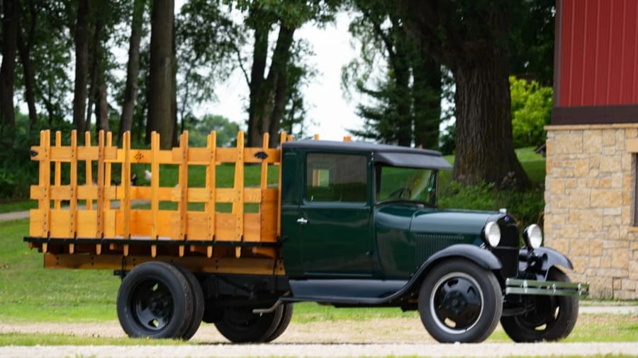 1929 Ford Model A Pickup & Model AA - Image 2 of 18