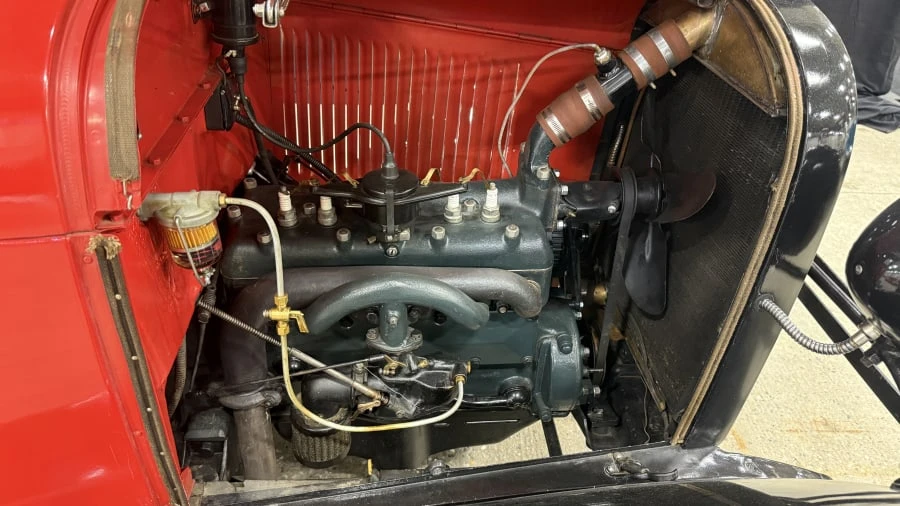 1929 Ford Model A Pickup & Model AA - Image 7 of 7