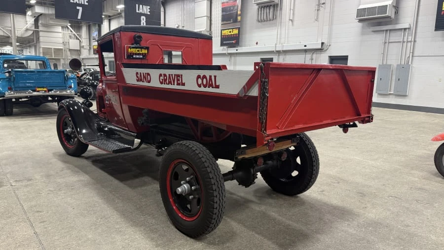 1929 Ford Model A Pickup & Model AA - Image 2 of 7