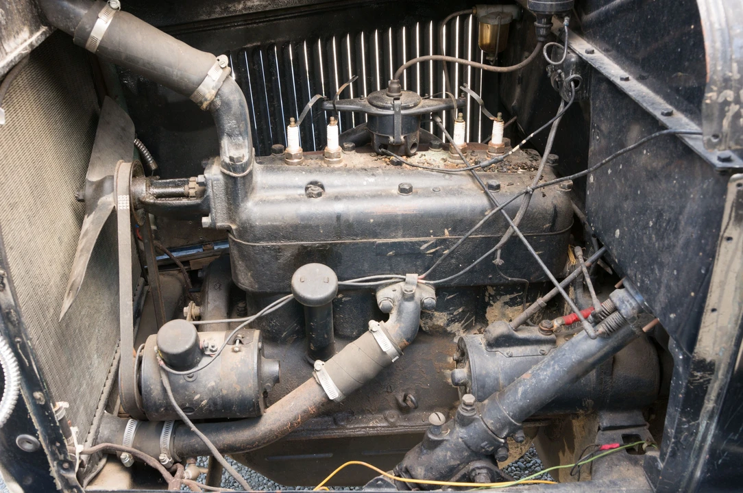 1929 Ford Model A Pickup & Model AA - Image 3 of 10
