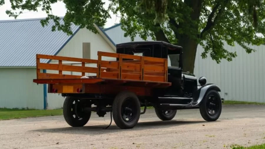 1929 Ford Model A Pickup & Model AA - Image 3 of 10