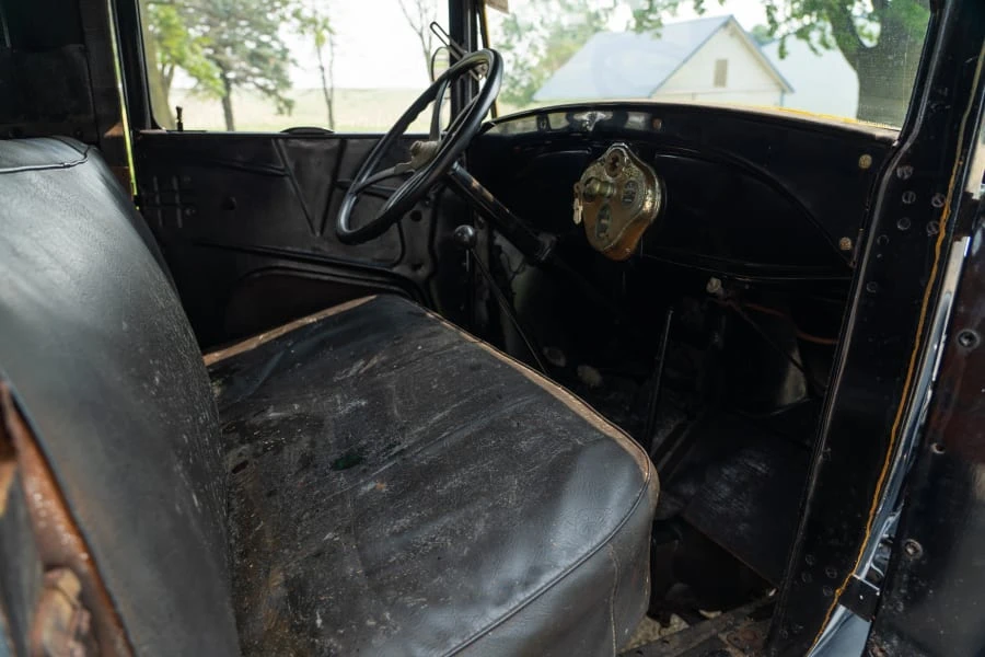 1929 Ford Model A Pickup & Model AA - Image 10 of 12