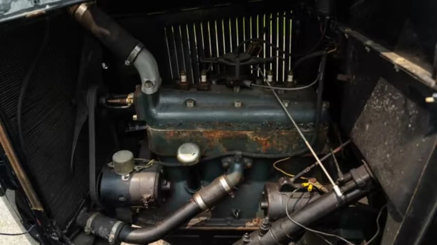 1929 Ford Model A Pickup & Model AA - Image 10 of 10