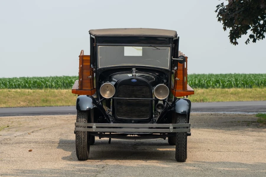 1929 Ford Model A Pickup & Model AA - Image 4 of 12