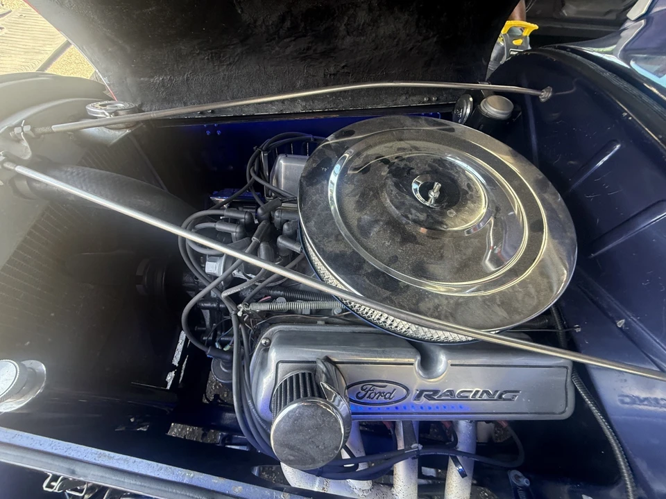 1929 Ford Model A Pickup & Model AA - Image 9 of 31