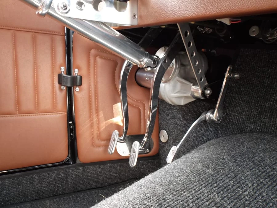 1929 Ford Model A Pickup & Model AA - Image 6 of 12