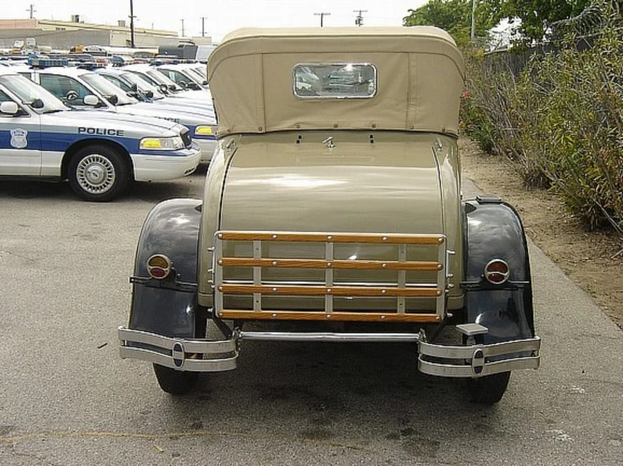 1929 Ford Model A Pickup & Model AA - Image 3 of 8