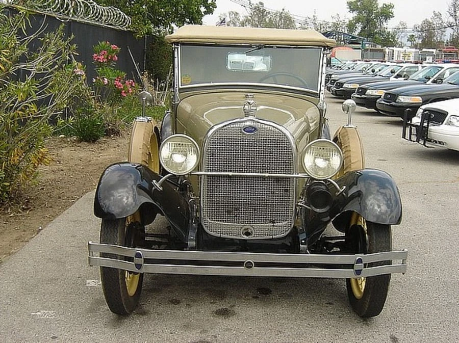 1929 Ford Model A Pickup & Model AA - Image 6 of 8