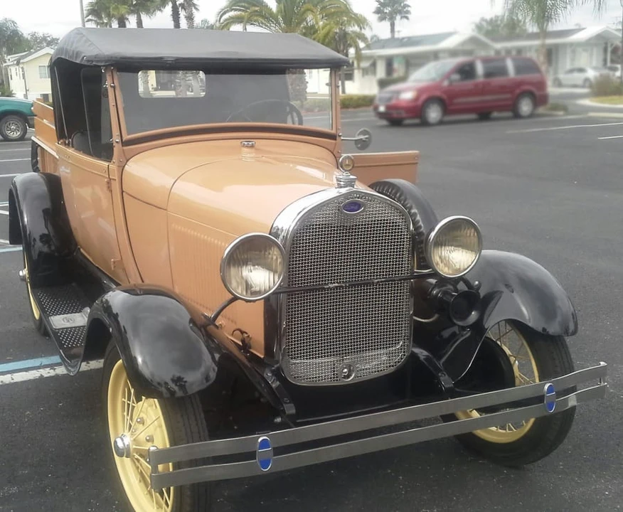 1929 Ford Model A Pickup & Model AA - Image 6 of 6