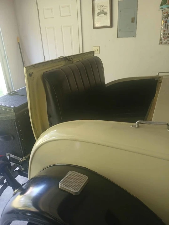 Ford Replica - Image 7 of 10