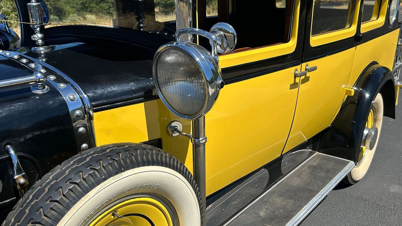 1929 Graham - Image 22 of 31