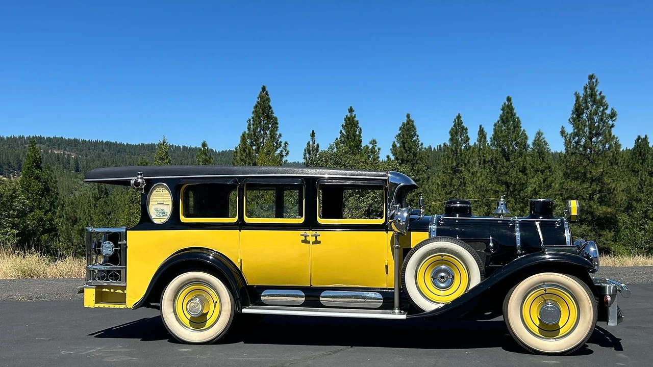 1929 Graham - Image 2 of 31