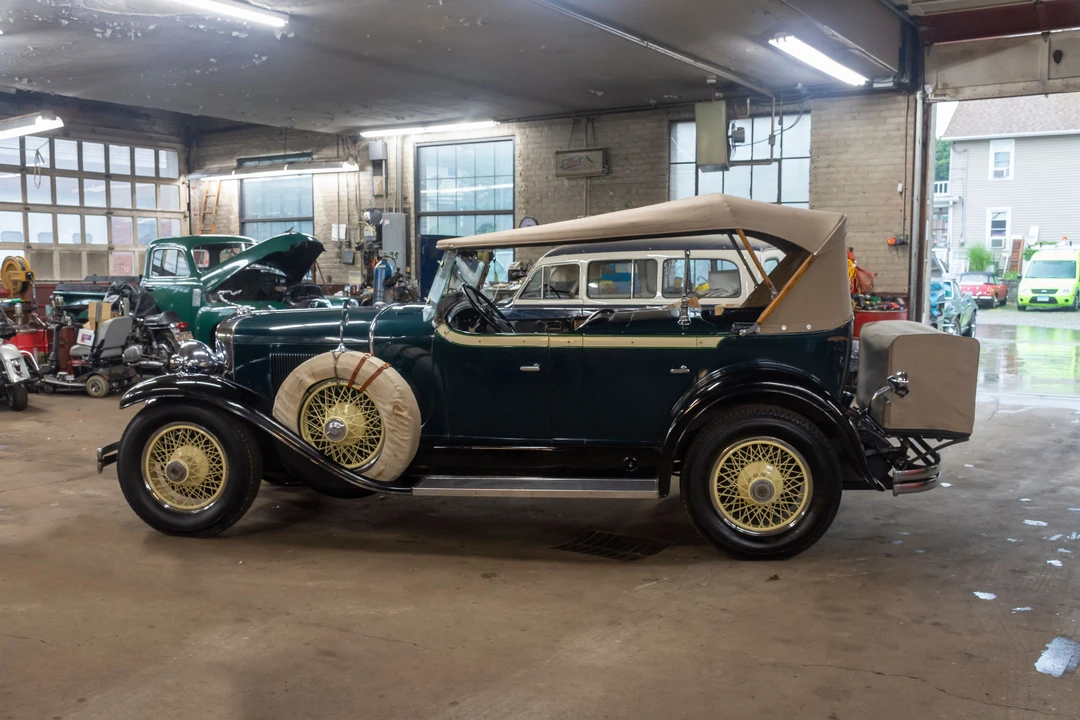 1929 LaSalle - Image 4 of 31