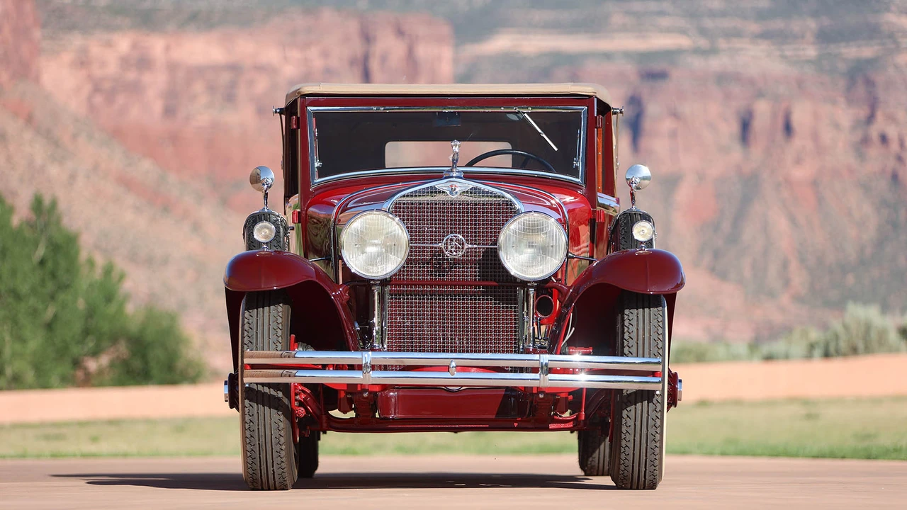 1929 LaSalle - Image 2 of 31