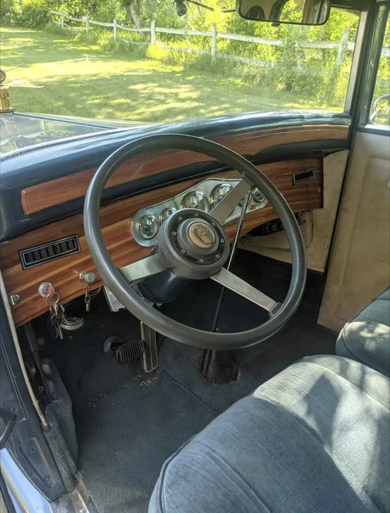 Nash - Image 6 of 21